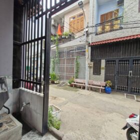 HẺM XE TẢI NGAY TRUNG TÂM LINH XUÂN THỦ ĐỨC, NGANG 5M, 2 TẦNG, GIÁ 3.9 TỶ.